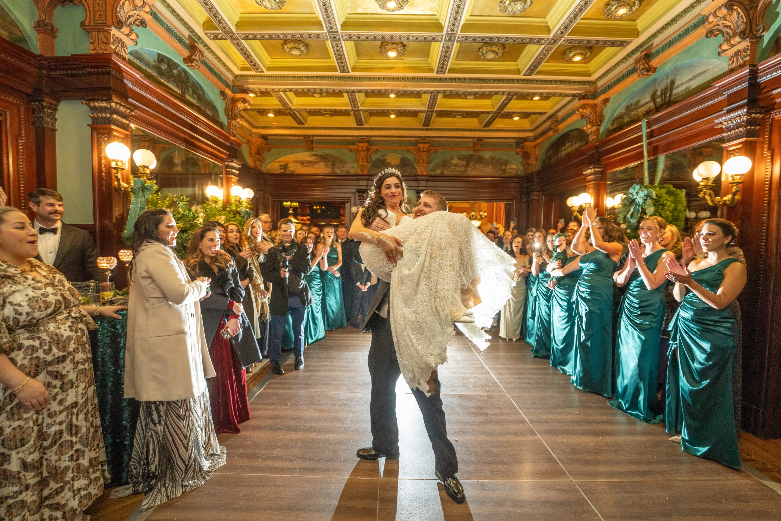 Capturing Timeless Moments at Historic Rhodes Hall